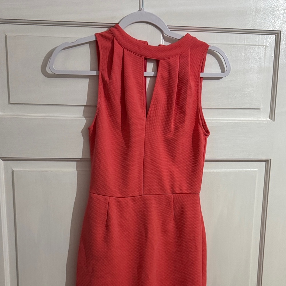 Chic Backless Coral Dress